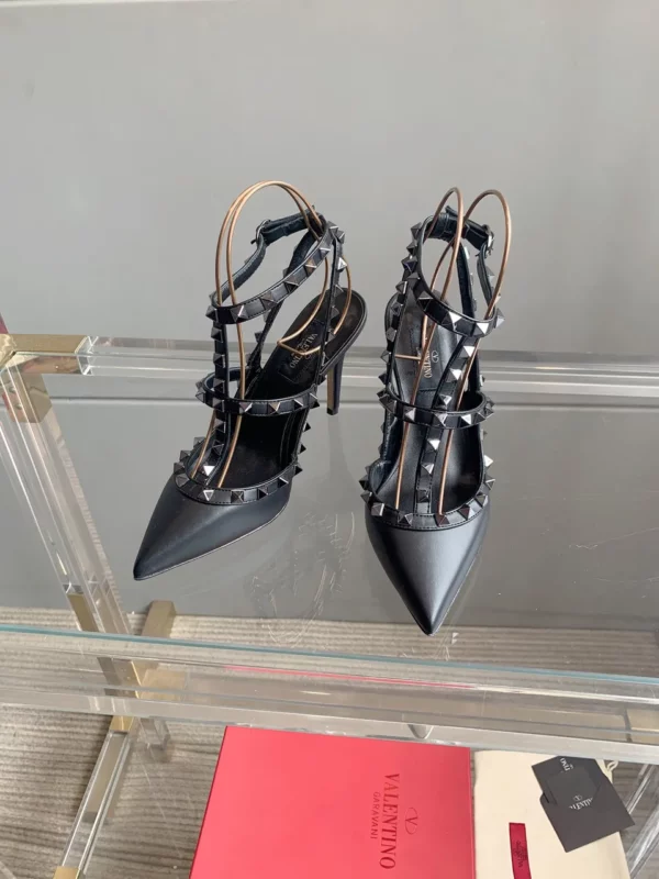 Valentino shoes - Replica shoes