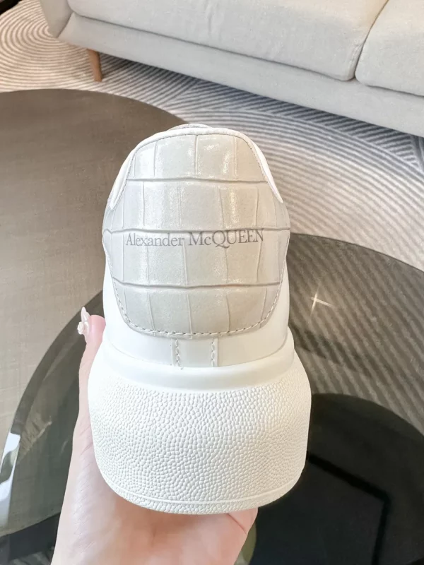 Alexander MCQueen shoes - Reps shoes