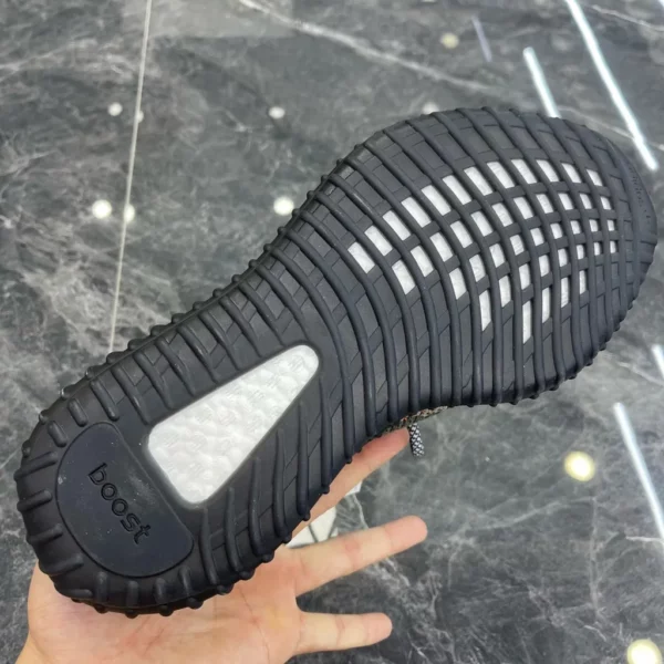 Yeezy shoes - rep shoes