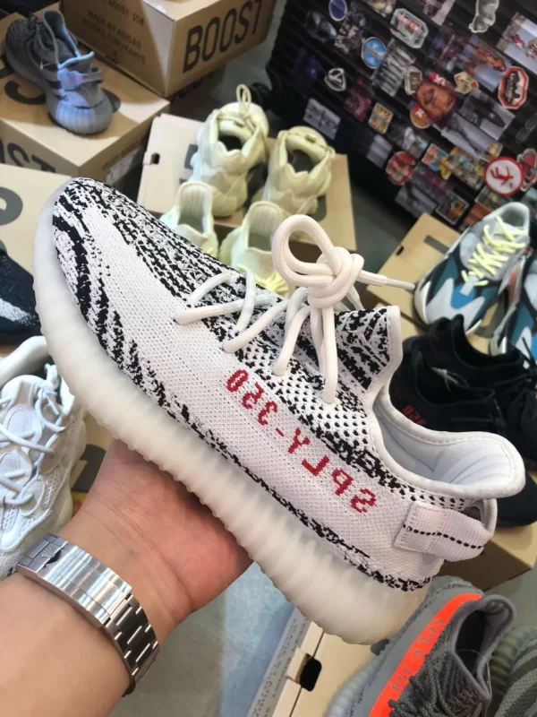 Yeezy shoes - rep shoes