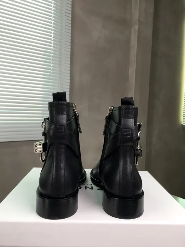 Givenchy shoes - Replica shoes