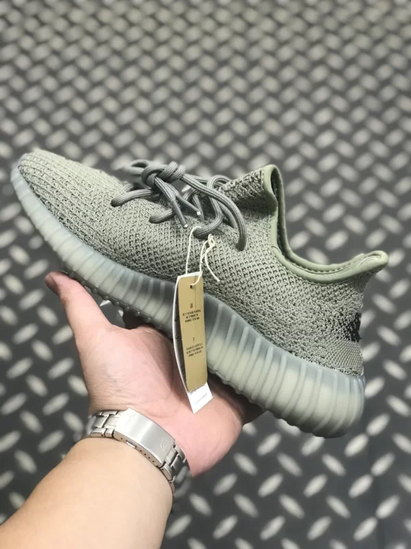 Yeezy shoes - Replica shoes