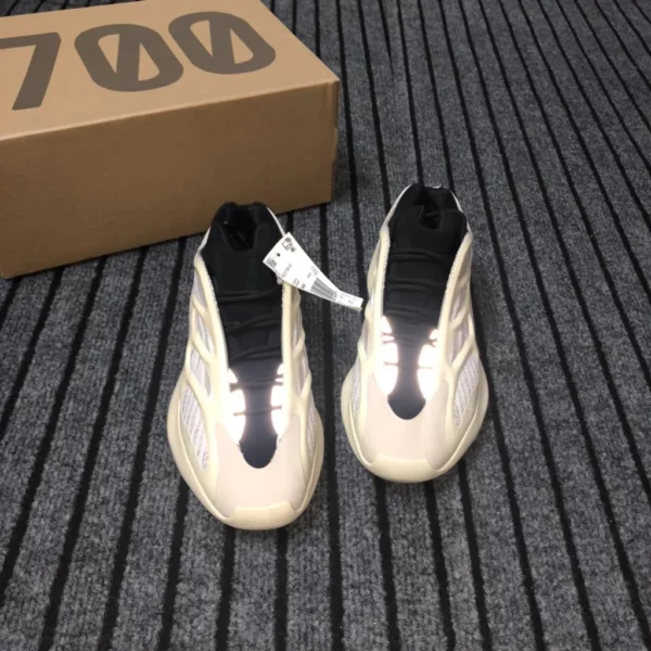 Yeezy shoes - Replica shoes