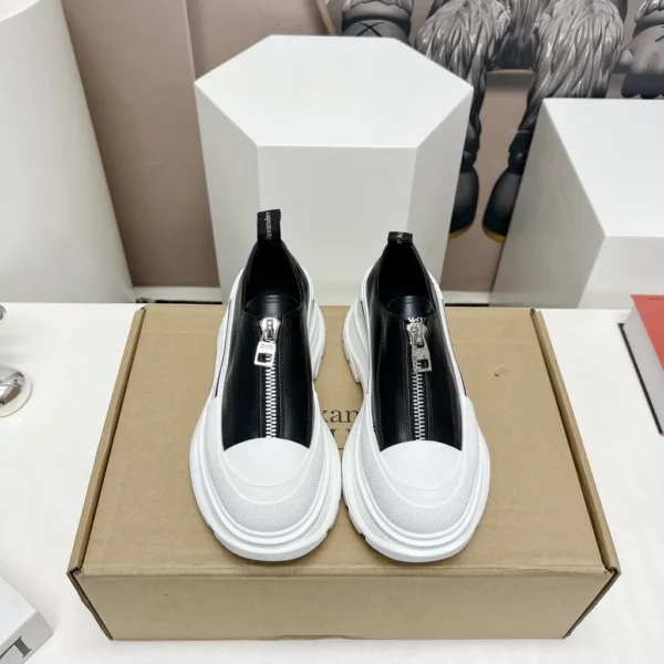 Alexander MCQueen shoes - Replica shoes