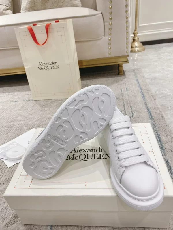 Alexander MCQueen shoes - rep shoes