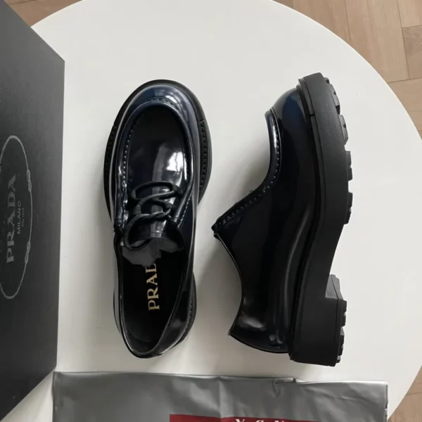 Prada shoes - Replica shoes