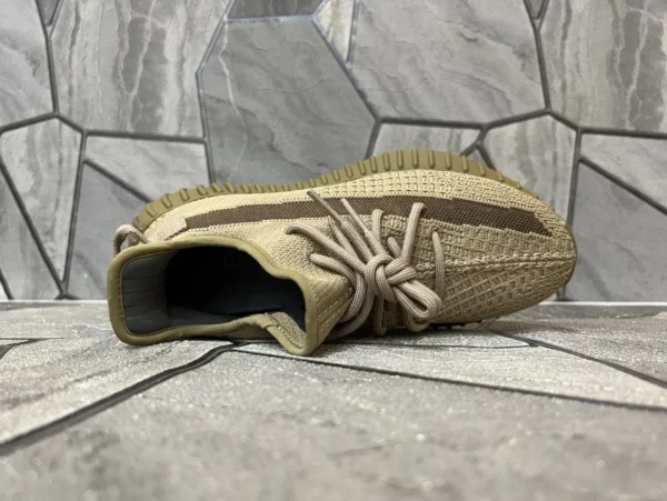 Yeezy shoes - Replica shoes