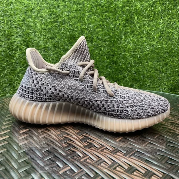 Yeezy shoes - Reps shoes