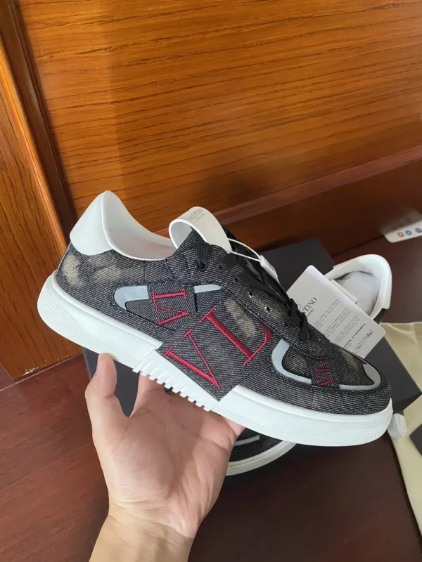 Valentino shoes - Reps shoes