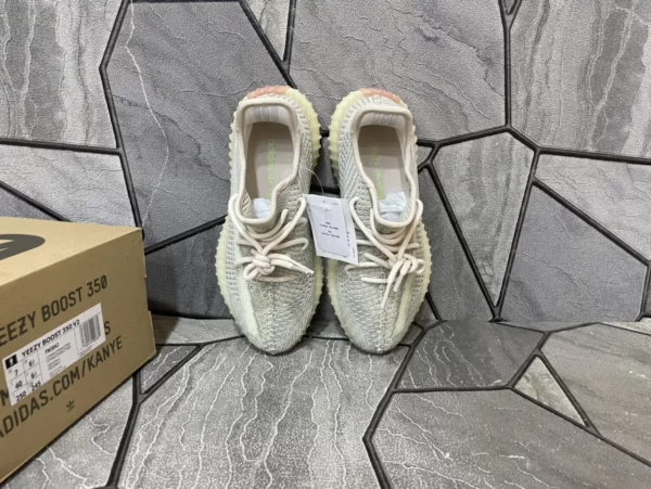 Yeezy shoes - rep shoes