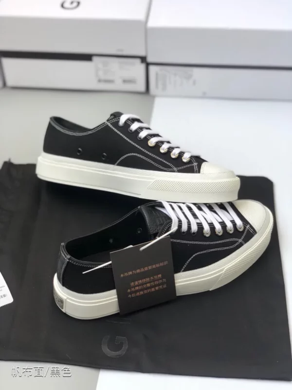 Givenchy shoes - Replica shoes