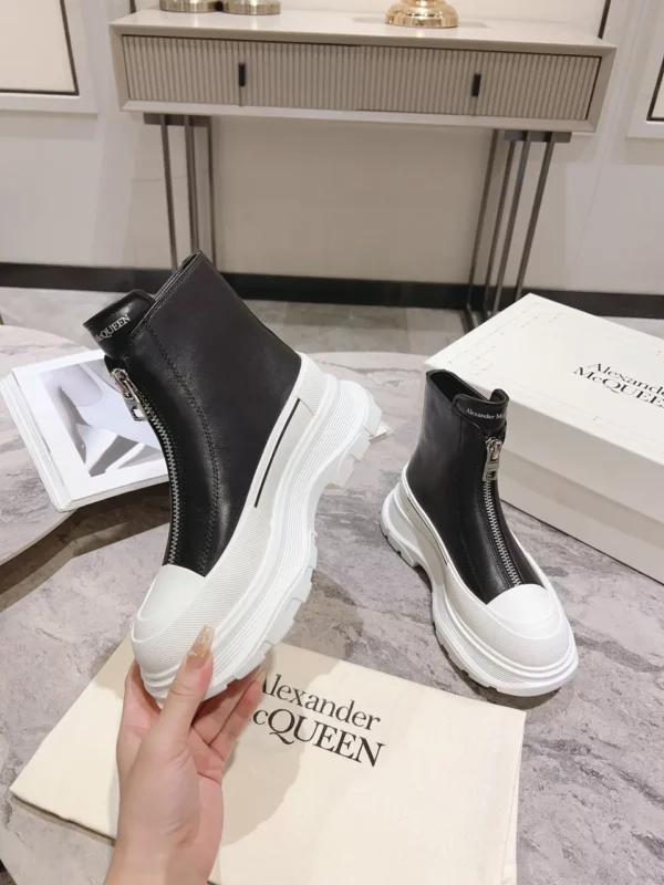 Alexander MCQueen shoes - Replica shoes