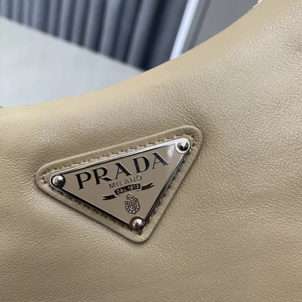 Prada bag - rep bags