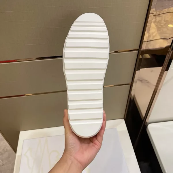 Moncler shoes - Replica shoes