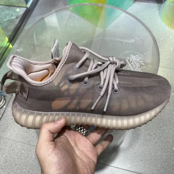 Yeezy shoes - Replica shoes