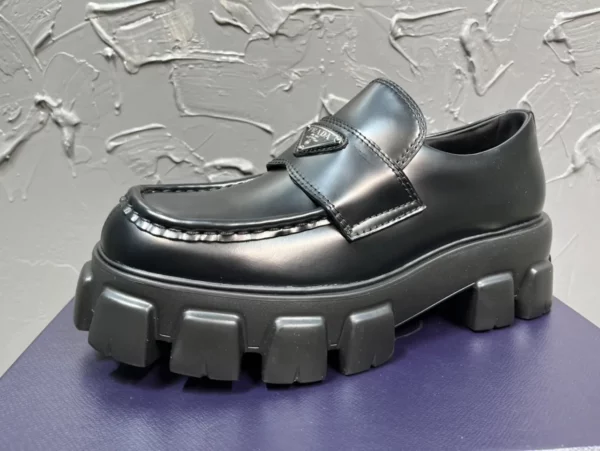 Prada shoes - Replica shoes