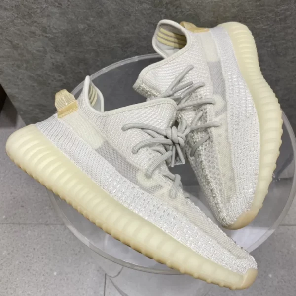 Yeezy shoes - Replica shoes