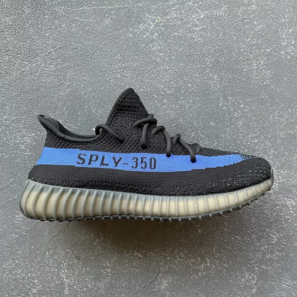 Yeezy shoes - rep shoes