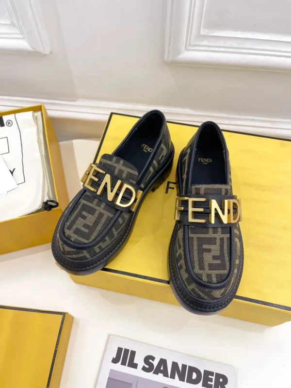 Fendi shoes - Replica shoes