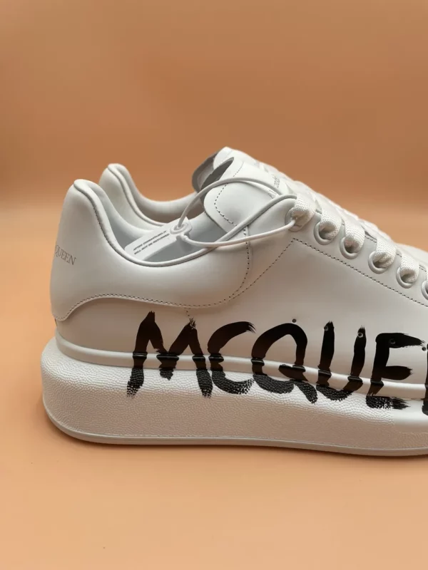 Alexander MCQueen shoes - Replica shoes