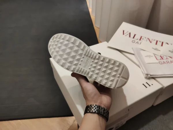 Valentino shoes - Replica shoes