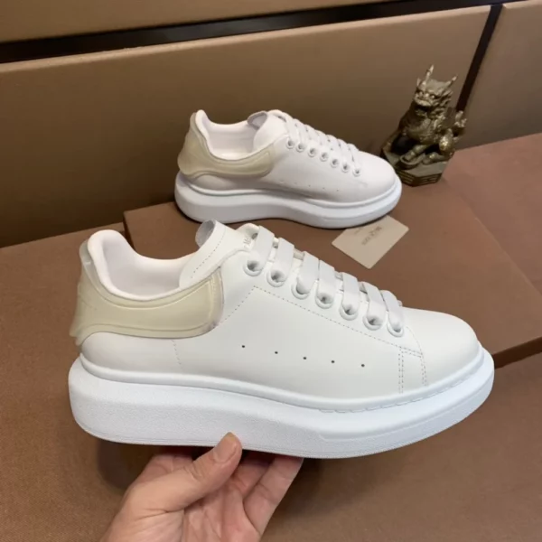 Alexander MCQueen shoes - rep shoes