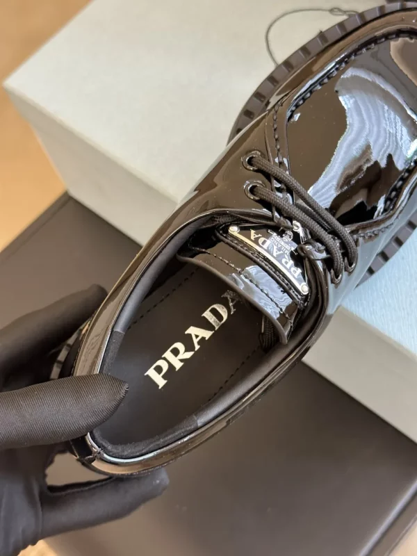 Prada shoes - Replica shoes