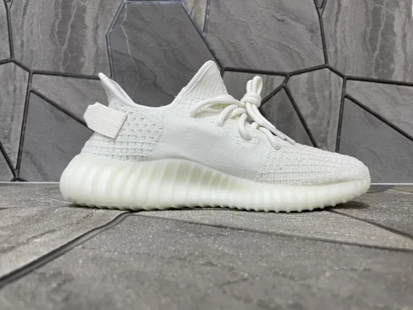 Yeezy shoes - rep shoes