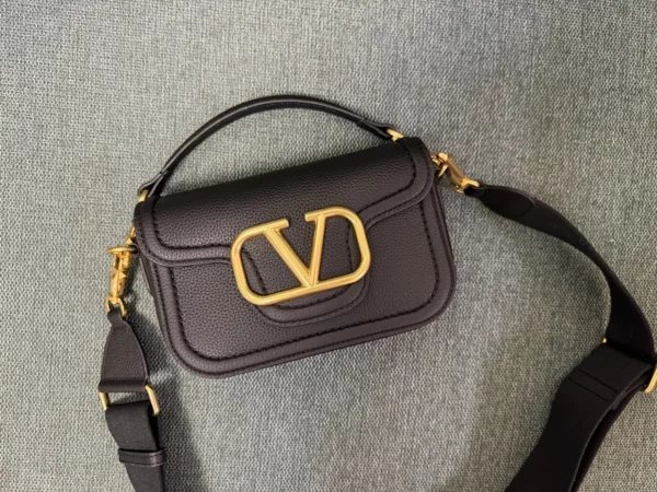 Valentino bag - replica bags