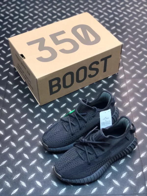 Yeezy shoes - rep shoes