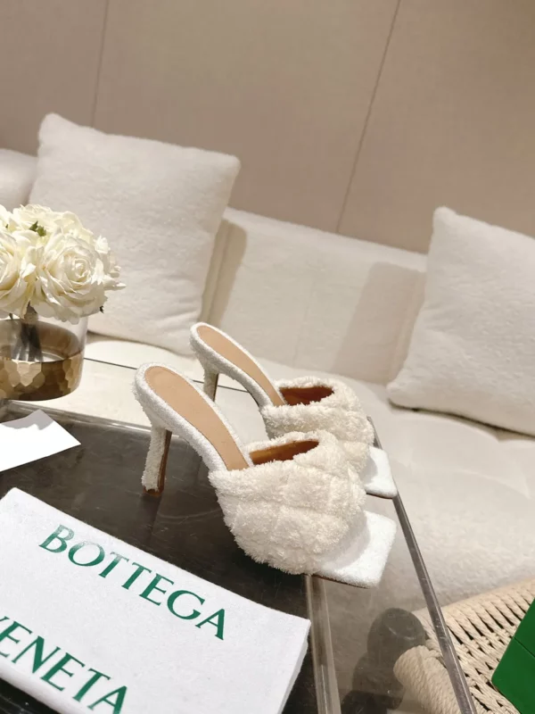 Bottega Veneta shoes - rep shoes