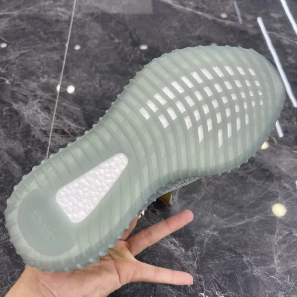 Yeezy shoes - rep shoes