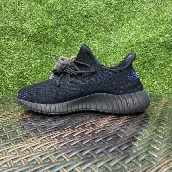 Yeezy shoes - Replica shoes