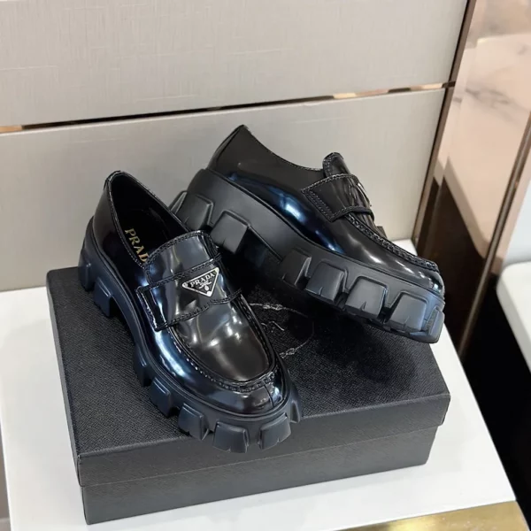 Prada shoes - Replica shoes