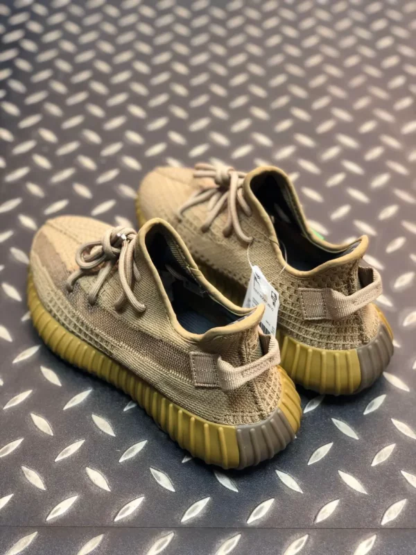 Yeezy shoes - Replica shoes