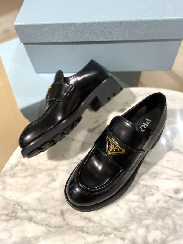 Prada shoes - Replica shoes