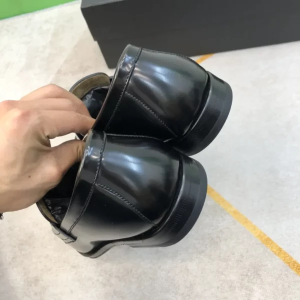 Prada shoes - Replica shoes