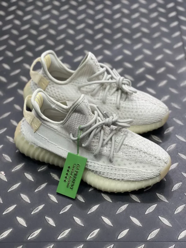 Yeezy shoes - Replica shoes