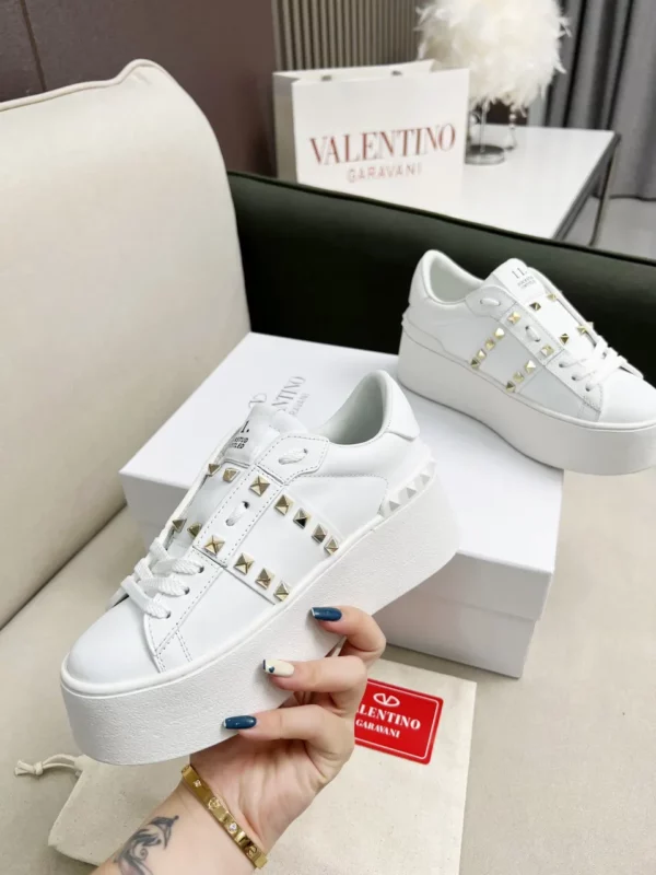 Valentino shoes - Replica shoes