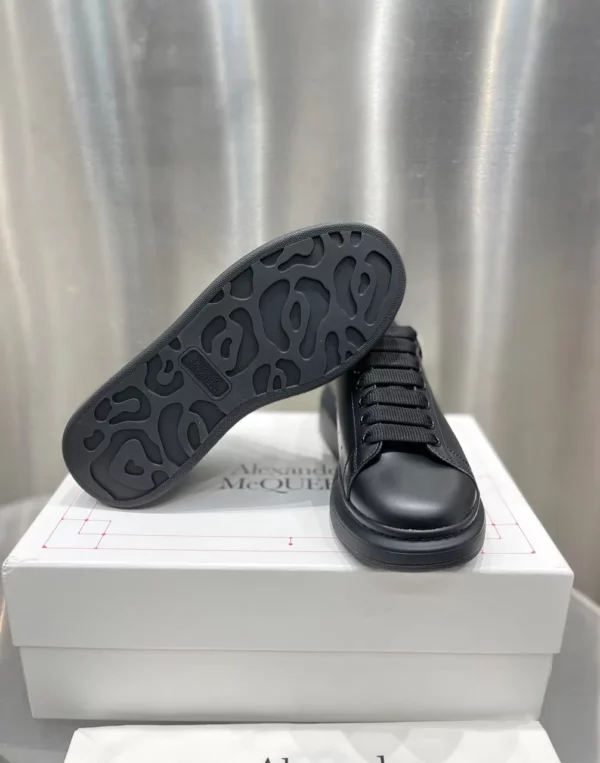 Alexander MCQueen shoes - rep shoes