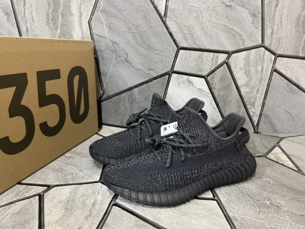 Yeezy shoes - Replica shoes