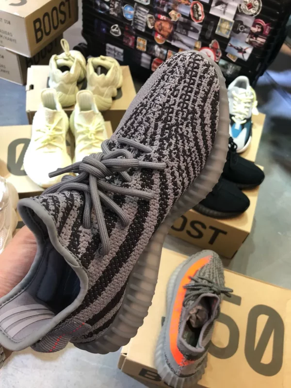 Yeezy shoes - rep shoes