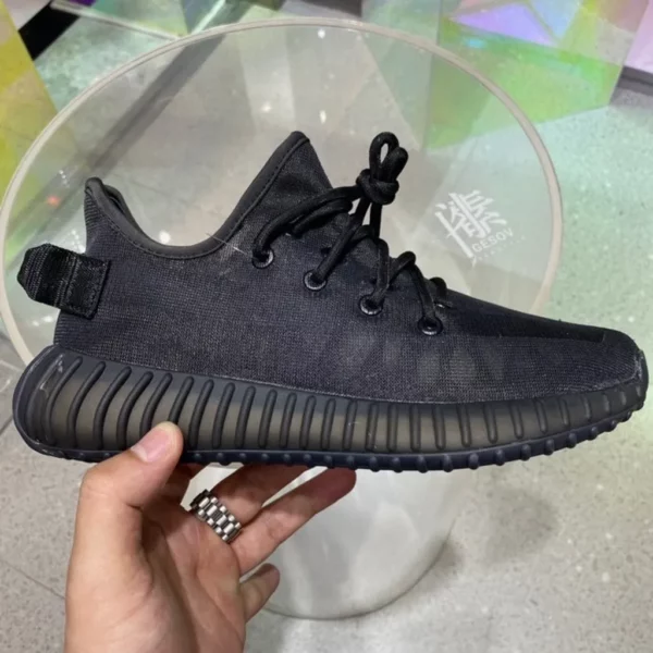 Yeezy shoes - rep shoes