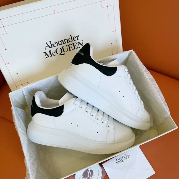 Alexander MCQueen shoes - rep shoes