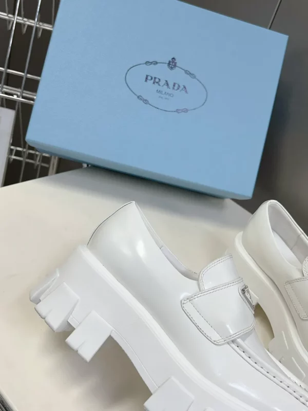 Prada shoes - Replica shoes