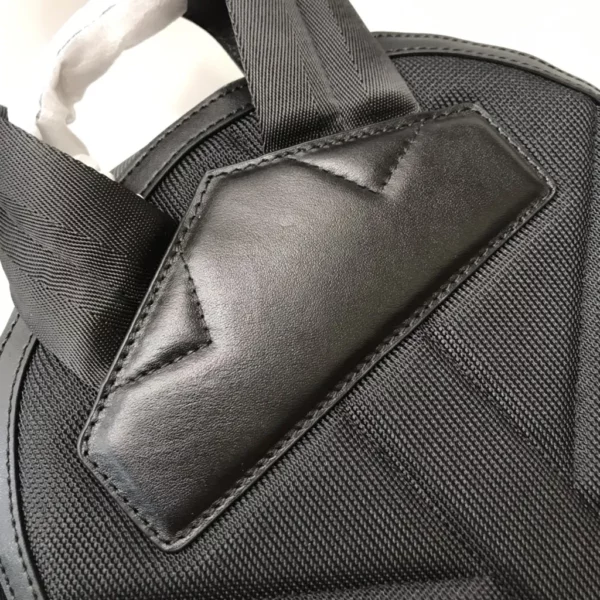 Burberry bag - rep bags