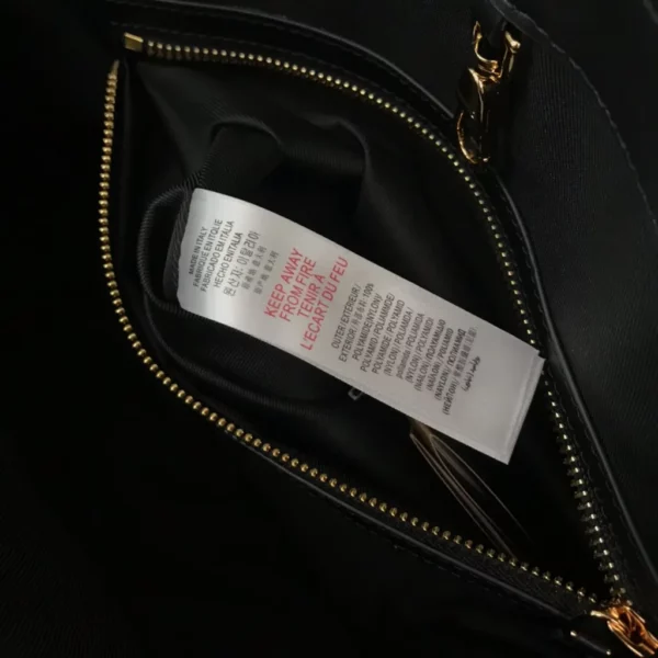 Burberry bag - rep bags