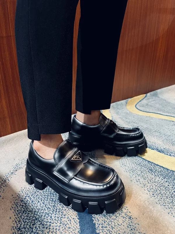 Prada shoes - Replica shoes