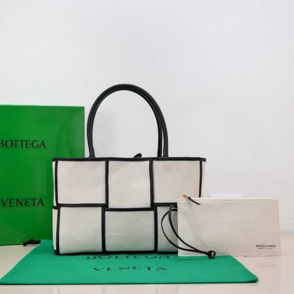 Bottega Veneta bag - replica bags