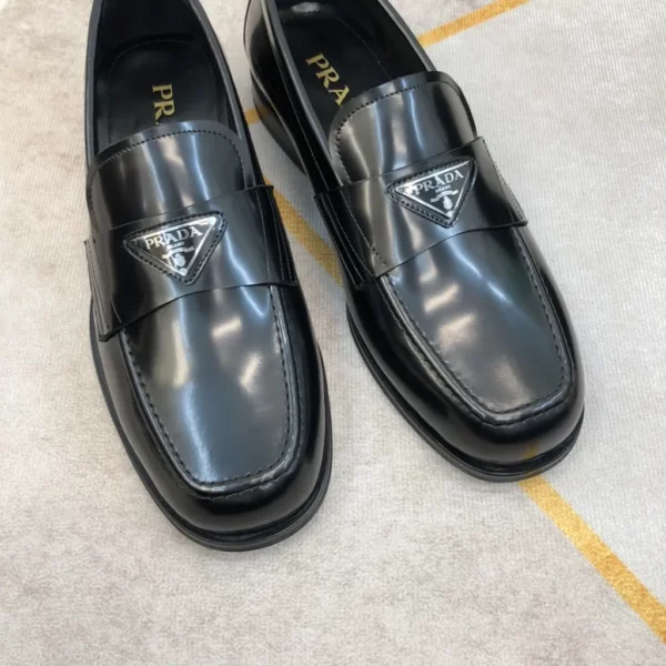 Prada shoes - Replica shoes